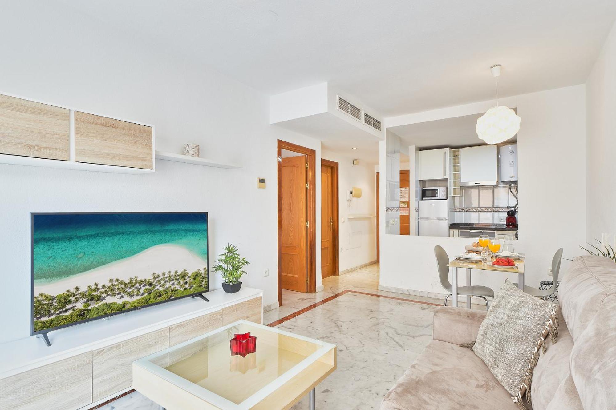 Mercy Beach Malaga Exterior photo